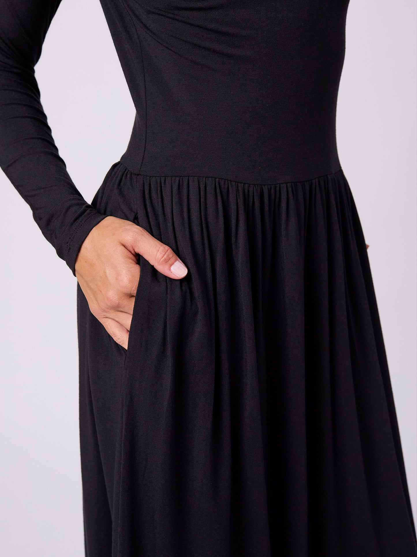 Long Essential Maxi Dress - Black