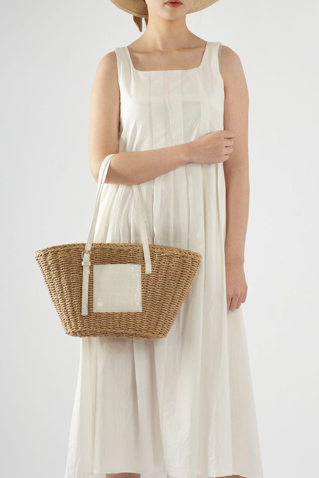 Handmade Side Pocket Straw Bag