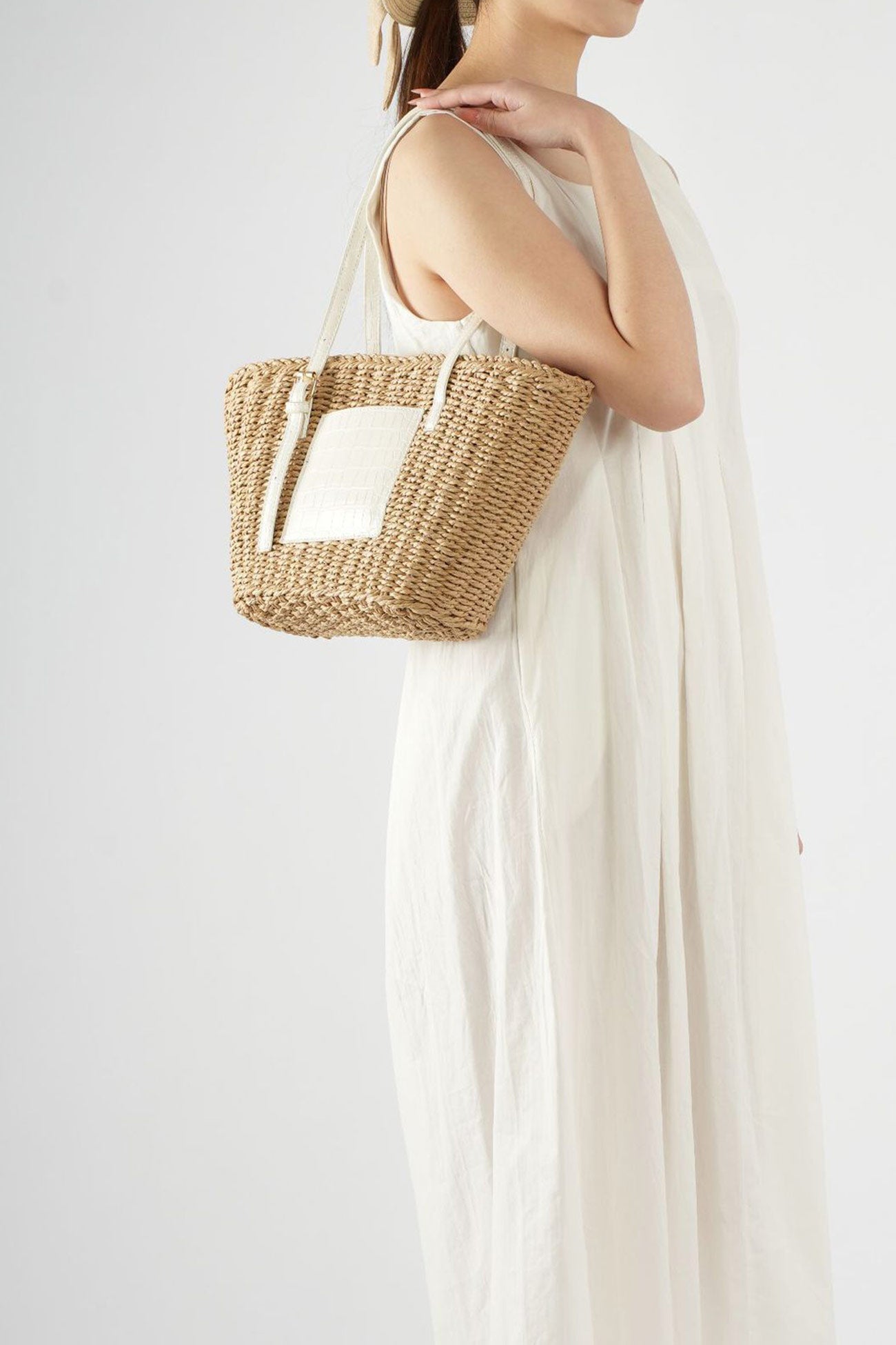 Handmade Side Pocket Straw Bag