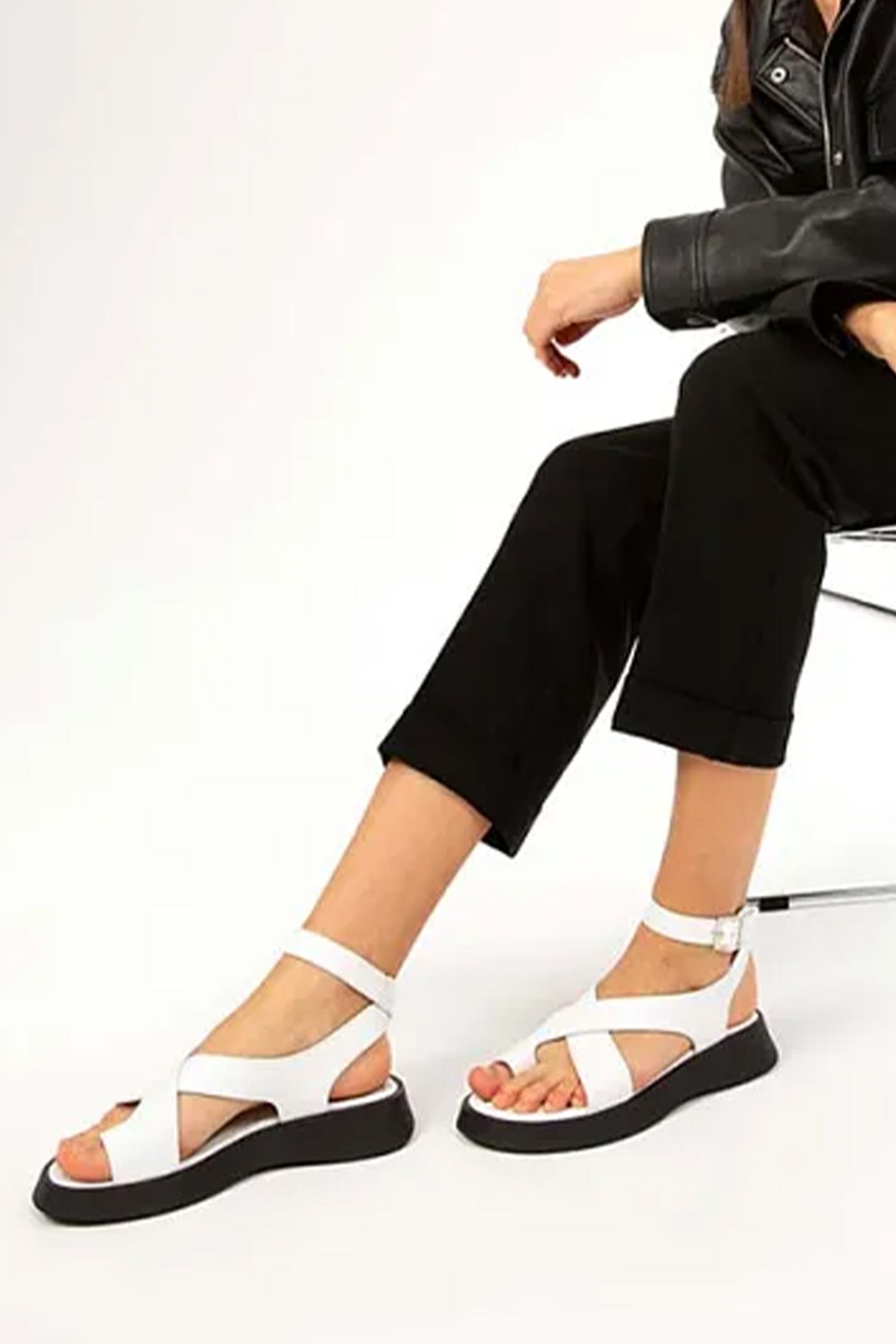 Toe Ring Ankle Strap Chunky Sandals